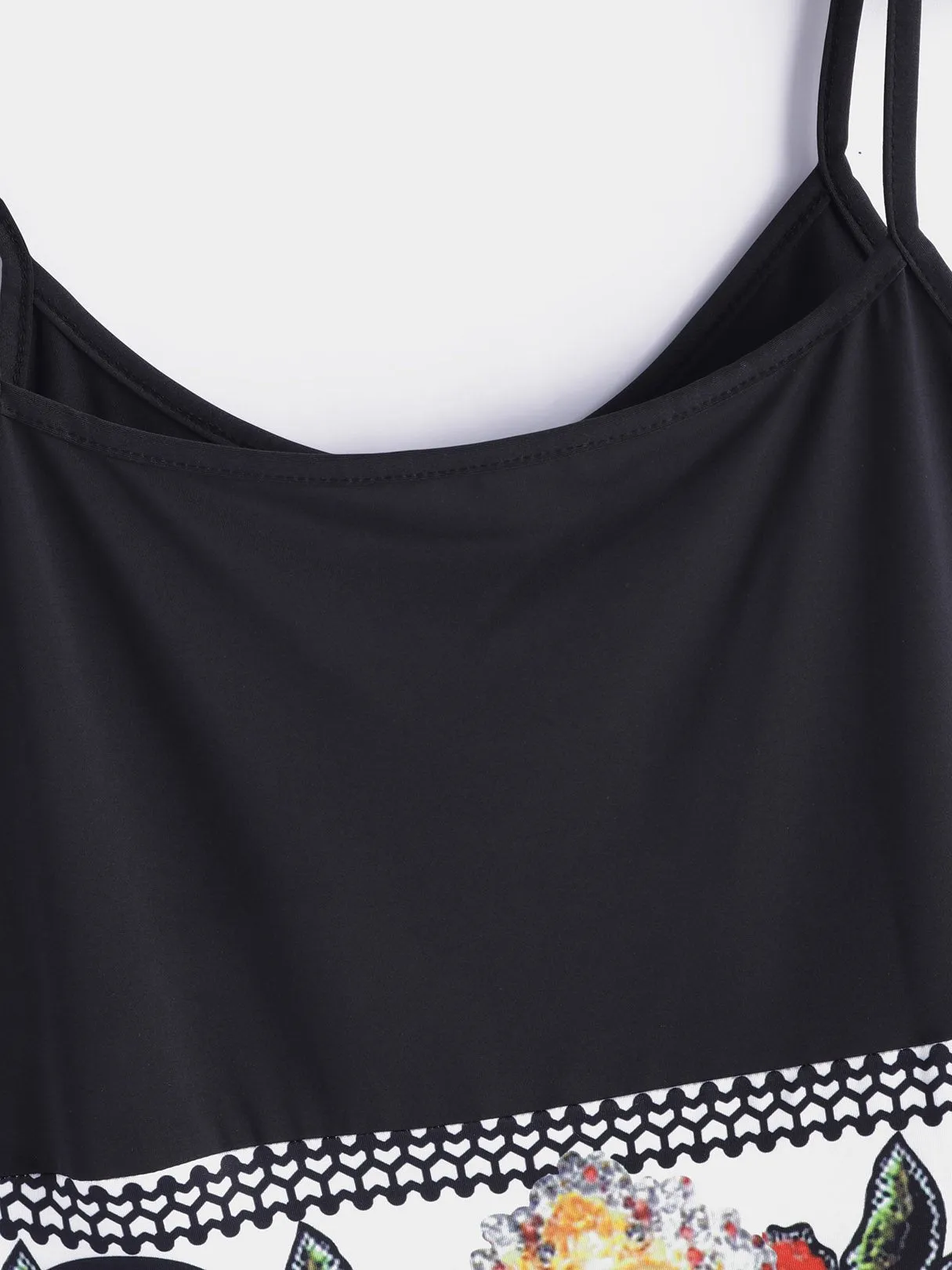 Wholesale Black Scoop Neck Sleeveless Floral Print Backless Spaghetti Strap Dresses