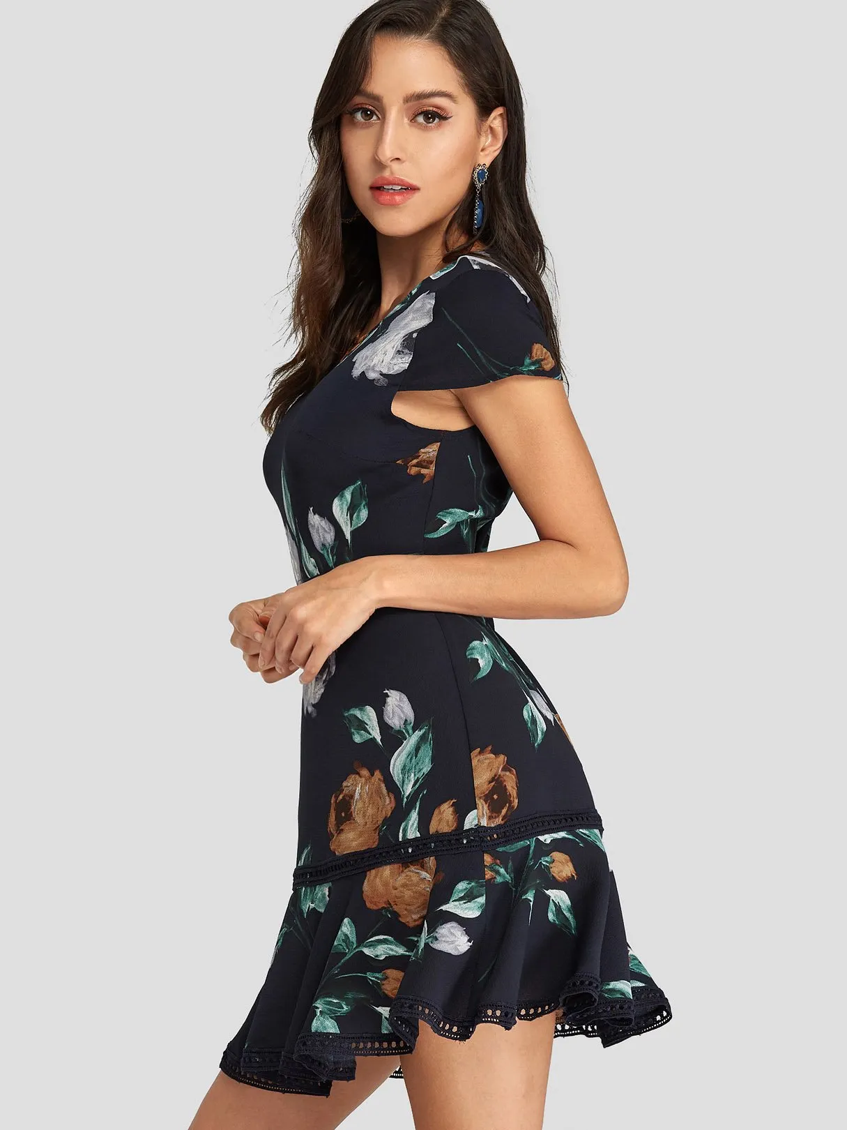 Wholesale Navy Round Neck Short Sleeve Floral Print Hollow Flounced Hem Dresses